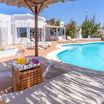Ferienhaus Amazing 3 Bedroom Ocean View With Pool